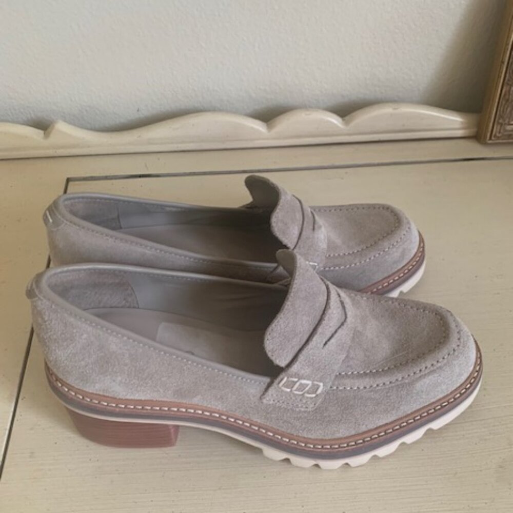 Bernardo Heels | Bernardo SA42J Selma Suede Leather Beige Stacked Block 1.75” He - Picture 4 of 9